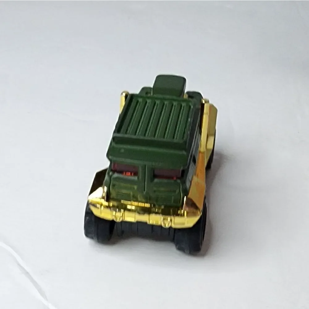 Hot Wheels 2011 HW Video Game Heroes Series #243 Bad Mudder 2 Green